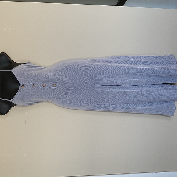 Cropped Jumpsuit. - Picture 1 of 7